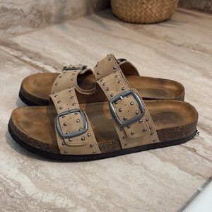 Women’s Devin Footbed Buckle Sandal Universal Thread Tan, Target